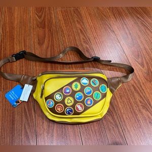 LOUNGEFLY UP, Wilderness Explorer fanny pack (NEW WITH TAGS)